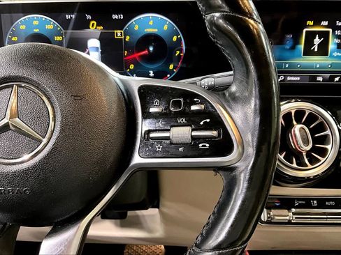 Used 2021 Mercedes-Benz GLA 250 GLA 250 image 25