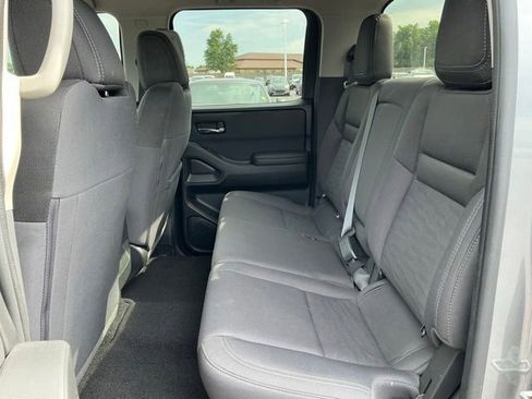 Used 2023 Nissan Frontier SV AWD/4WD image 18