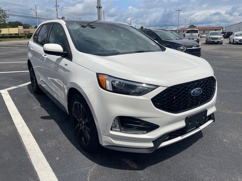 Used 2022 Ford Edge ST-Line AWD/4WD image 3