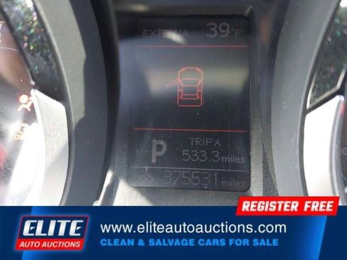 Used 2016 Toyota Corolla S image 13