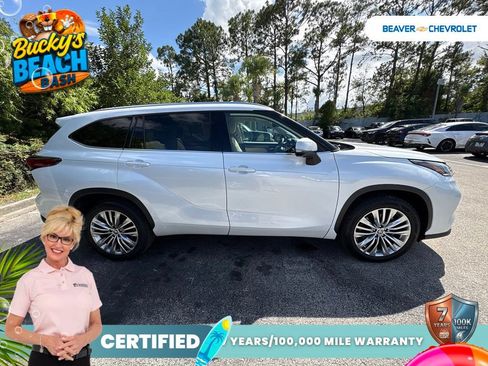 Used 2023 Toyota Highlander Platinum FWD image 8