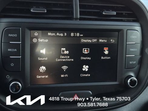 Certified 2025 Kia Soul LX w/ LX Technology Package FWD image 30