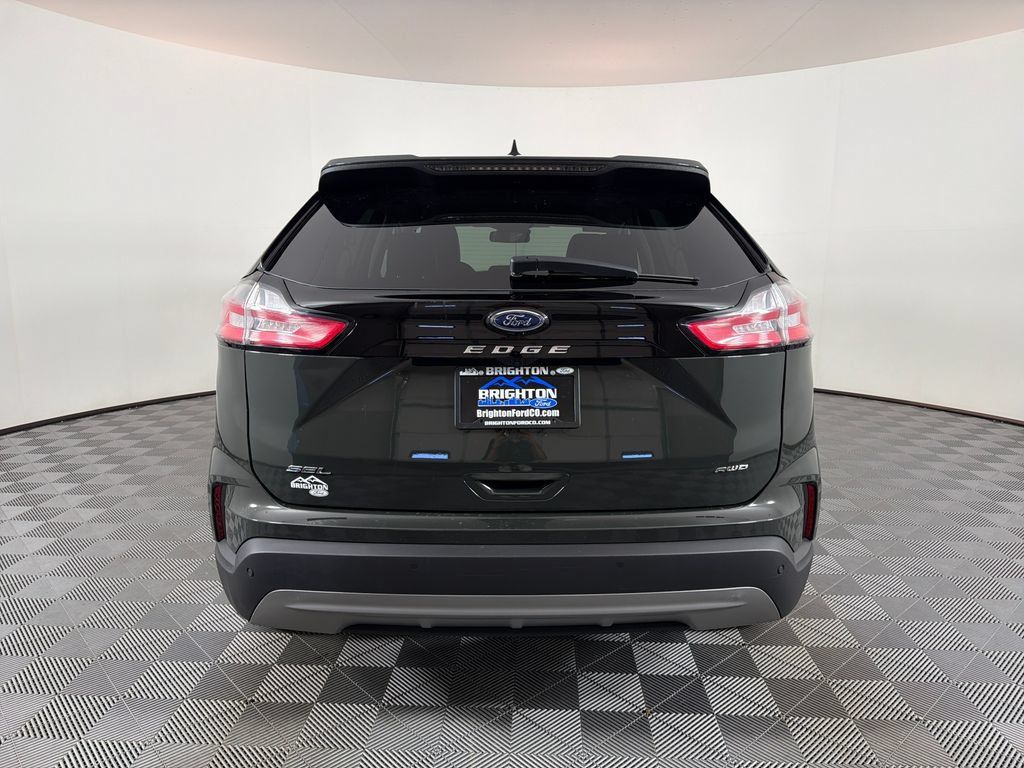 Used 2024 Ford Edge SEL w/ Convenience Package AWD/4WD image 4