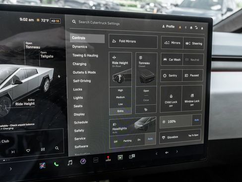 Used 2024 Tesla Cybertruck AWD Crew Cab image 20