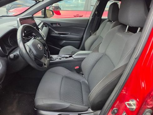 Used 2021 Toyota C-HR Nightshade image 8