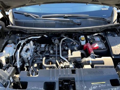 New 2026 Nissan Kicks SR image 8