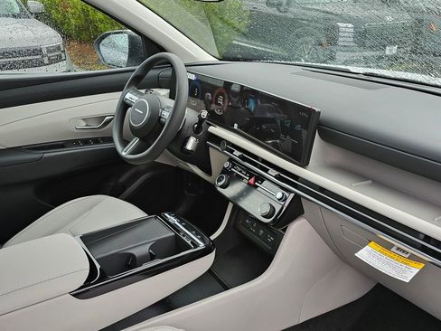 New 2026 Hyundai Tucson Blue SE image 10