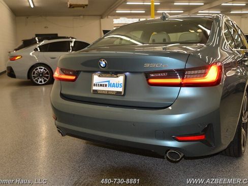 Used 2021 BMW 330e w/ Premium Package image 41