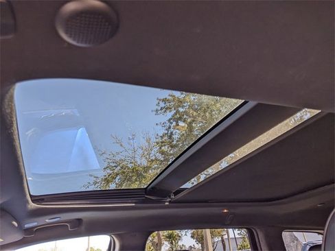 Certified 2018 Jeep Grand Cherokee High Altitude image 18