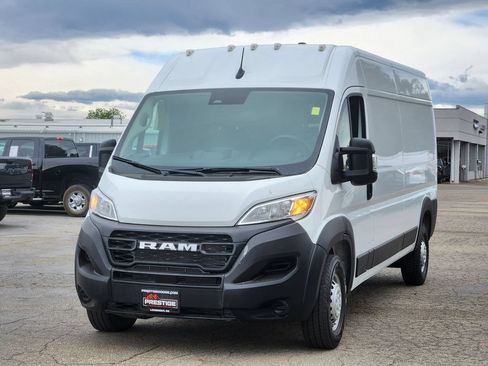 Used 2025 RAM ProMaster 2500 FWD image 4