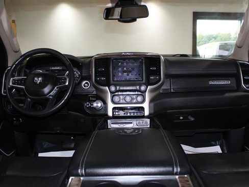 Used 2019 RAM 1500 Laramie AWD/4WD image 14