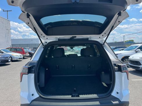 Used 2025 Chevrolet Equinox LT FWD image 31