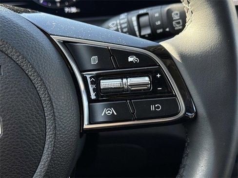 Used 2025 Kia Seltos EX w/ EX Sunroof Package image 24