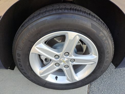 Used 2025 Chevrolet Malibu LS FWD image 21