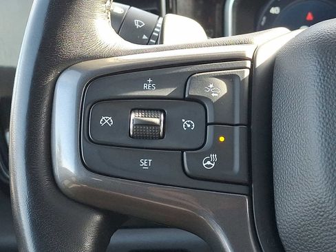 Used 2023 Chevrolet Silverado 1500 ZR2 image 21