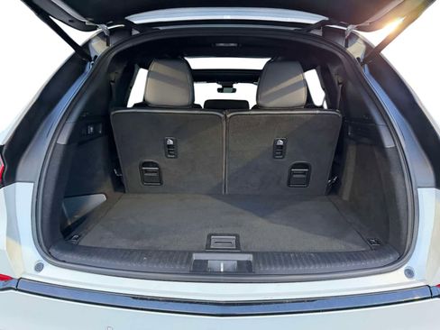 Used 2023 Acura MDX A-Spec image 7