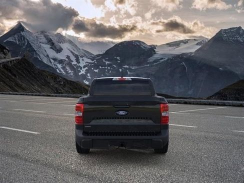 New 2025 Ford Maverick XL FWD image 5