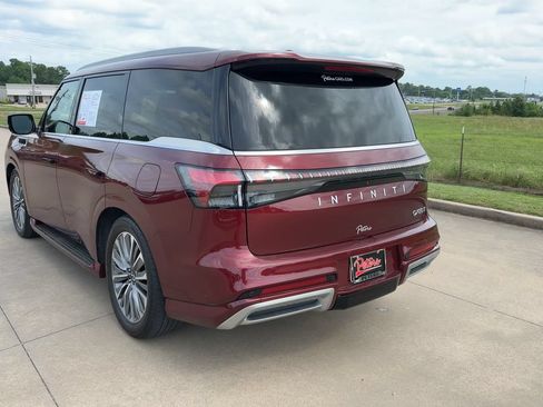 Used 2025 INFINITI QX80 Sensory AWD/4WD image 7