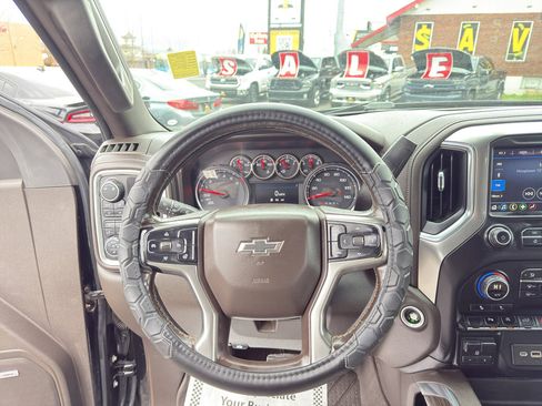 Used 2019 Chevrolet Silverado 1500 LT Trail Boss image 23