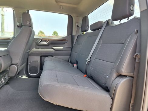 Used 2023 Chevrolet Silverado 1500 LT AWD/4WD image 21