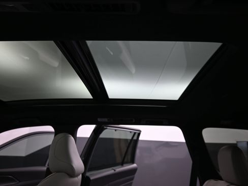 Certified 2026 Toyota Grand Highlander MAX Platinum image 21