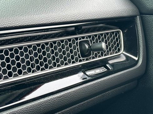 Used 2022 Honda Civic EX-L image 29