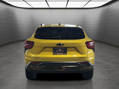 Used 2025 Chevrolet Trax ACTIV w/ Driver Confidence Package image 4