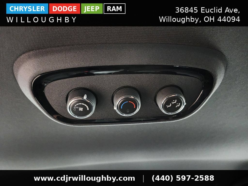 Used 2026 Dodge Durango GT AWD/4WD image 32