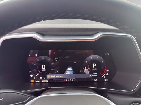 New 2026 GMC Canyon Elevation w/ Convenience Package image 12