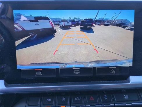 Used 2024 GMC Sierra 1500 SLT image 12