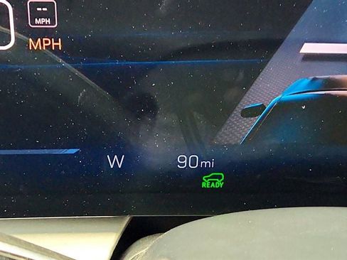 Used 2024 Cadillac Lyriq Luxury image 14