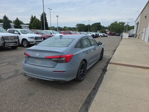 Used 2024 Honda Civic Sport image 4