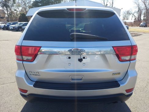 Used 2013 Jeep Grand Cherokee Laredo w/ Laredo E Group image 5