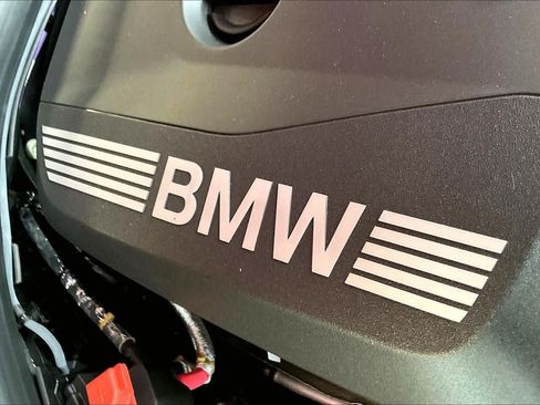 New 2026 BMW 330i xDrive Sedan w/ M Sport Package AWD/4WD image 17