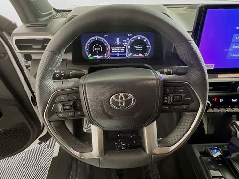Certified 2025 Toyota Tacoma Limited w/ Tow Tech Package AWD/4WD image 11