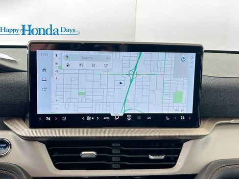 Used 2025 Ford Explorer Active w/ Active Comfort Package image 25