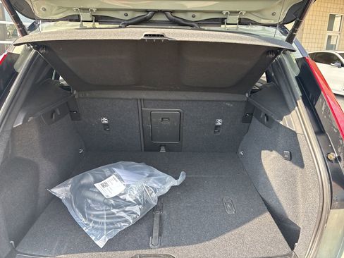 Used 2023 Volvo XC40 Recharge Ultimate AWD/4WD image 10