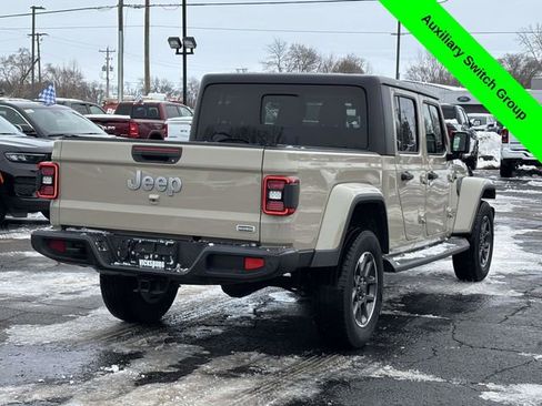 Used 2020 Jeep Gladiator Overland image 35