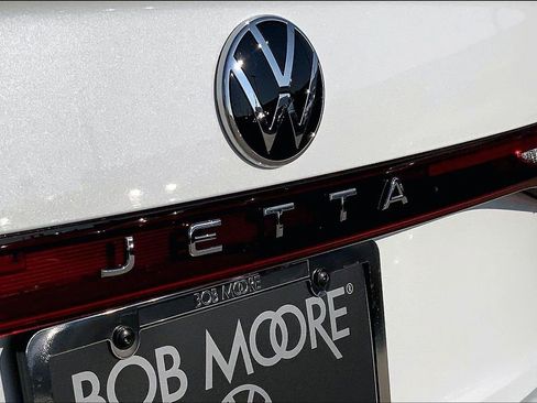 New 2026 Volkswagen Jetta SEL image 9