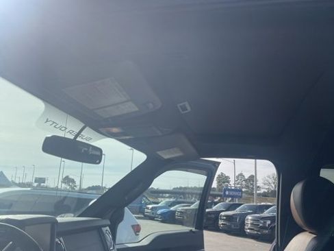 Used 2015 Ford F250 Platinum w/ FX4 Off-Road Package image 11