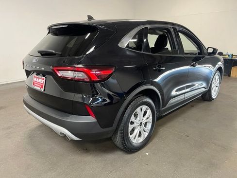 Used 2024 Ford Escape Active FWD image 3