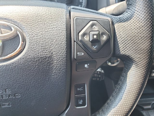 Used 2019 Toyota Tacoma TRD Sport AWD/4WD image 21