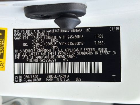 Used 2019 Toyota Highlander XLE image 33