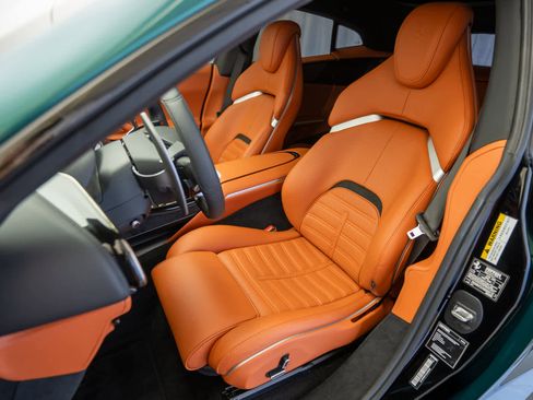 Used 2025 Ferrari Purosangue image 15