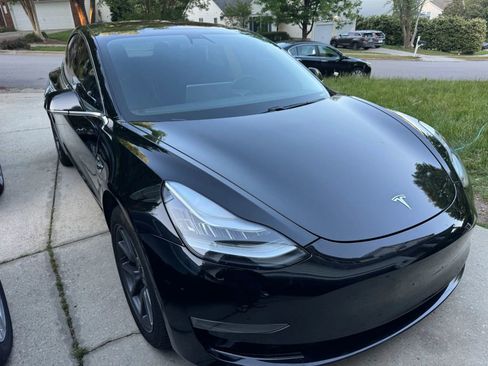 Used 2018 Tesla Model 3 Long Range AWD/4WD image 8
