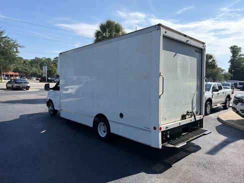 Used 2021 Chevrolet Express 3500 w/ Power Convenience Package RWD image 6