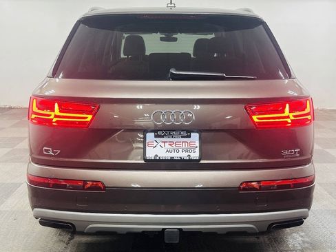 Used 2018 Audi Q7 3.0T Prestige AWD/4WD image 5