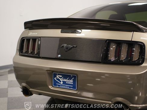 Used 2005 Ford Mustang GT image 26
