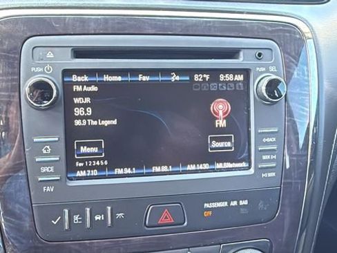 Used 2016 Buick Enclave Leather AWD/4WD image 19