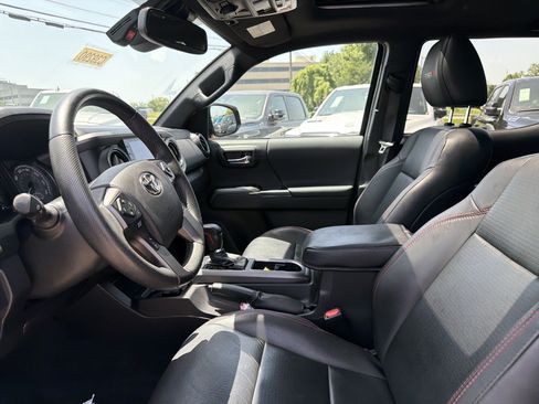 Used 2023 Toyota Tacoma TRD Pro AWD/4WD image 15
